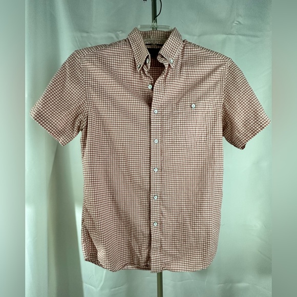 Banana Republic Other - Banana Republic men’s shirt. Size Small. Standard Fit. Nice look for going out!!